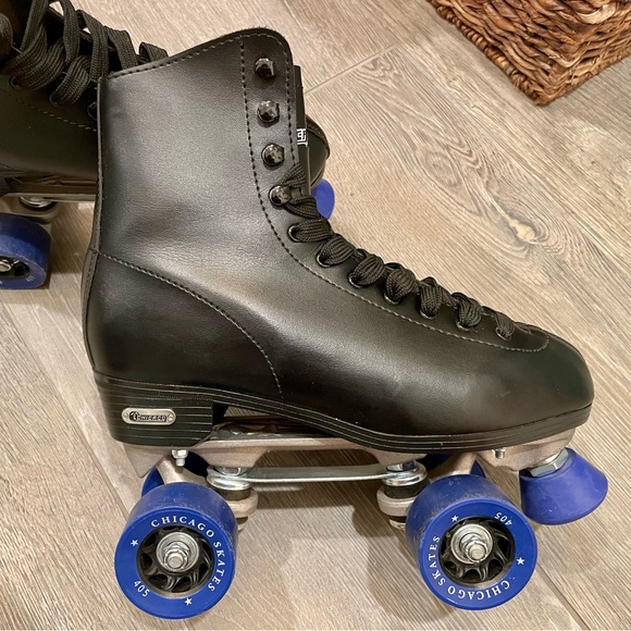 CHICAGO Skates Black Quad Roller Adjustable High Top Design Indoor Outdoor - Picture 4 of 16